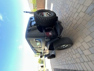 Used 2012 Jeep Wrangler Unlimited Rubicon w/ Connectivity Group AWD/4WD image 12