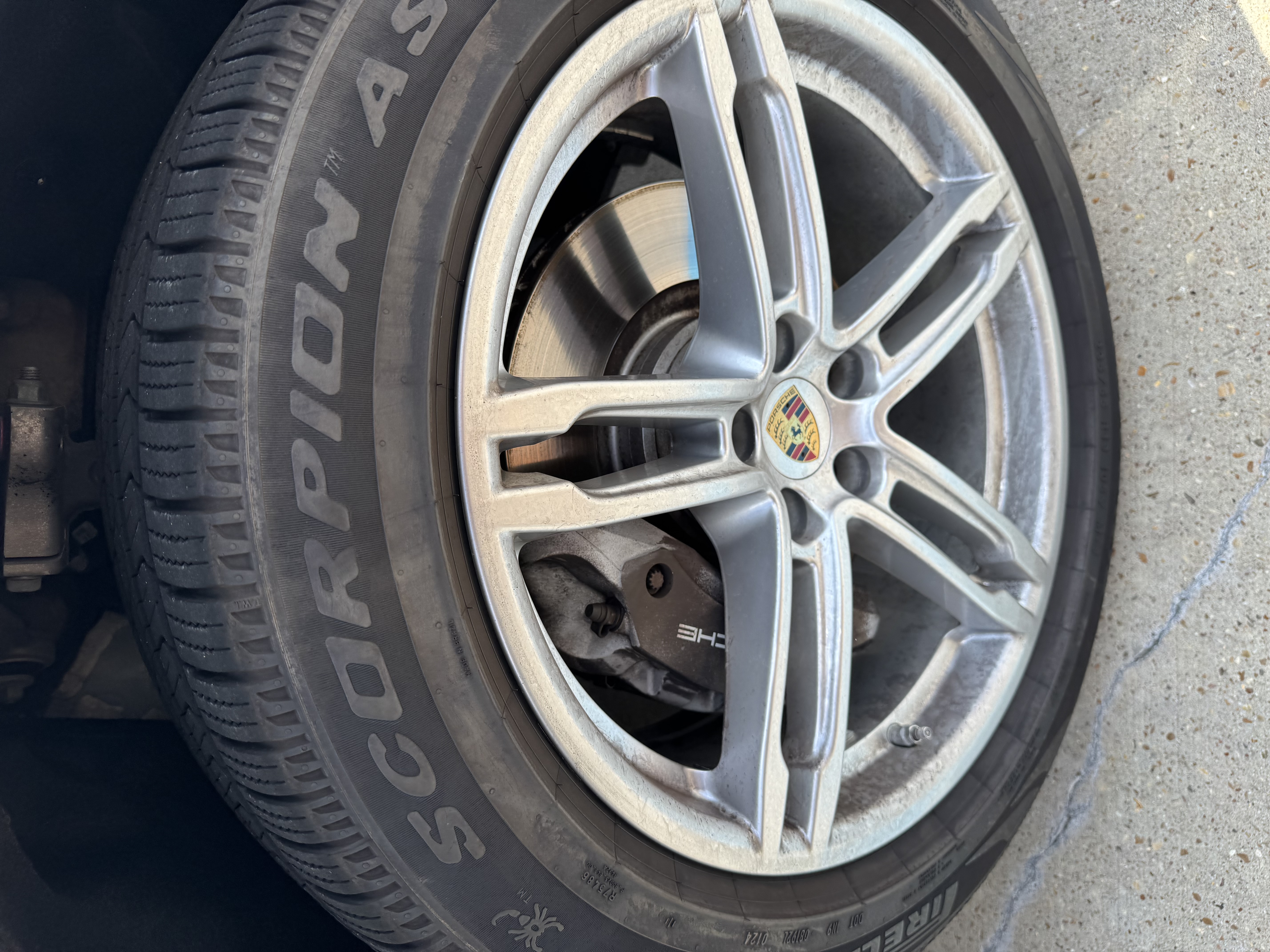 Used 2021 Porsche Macan AWD/4WD image 13