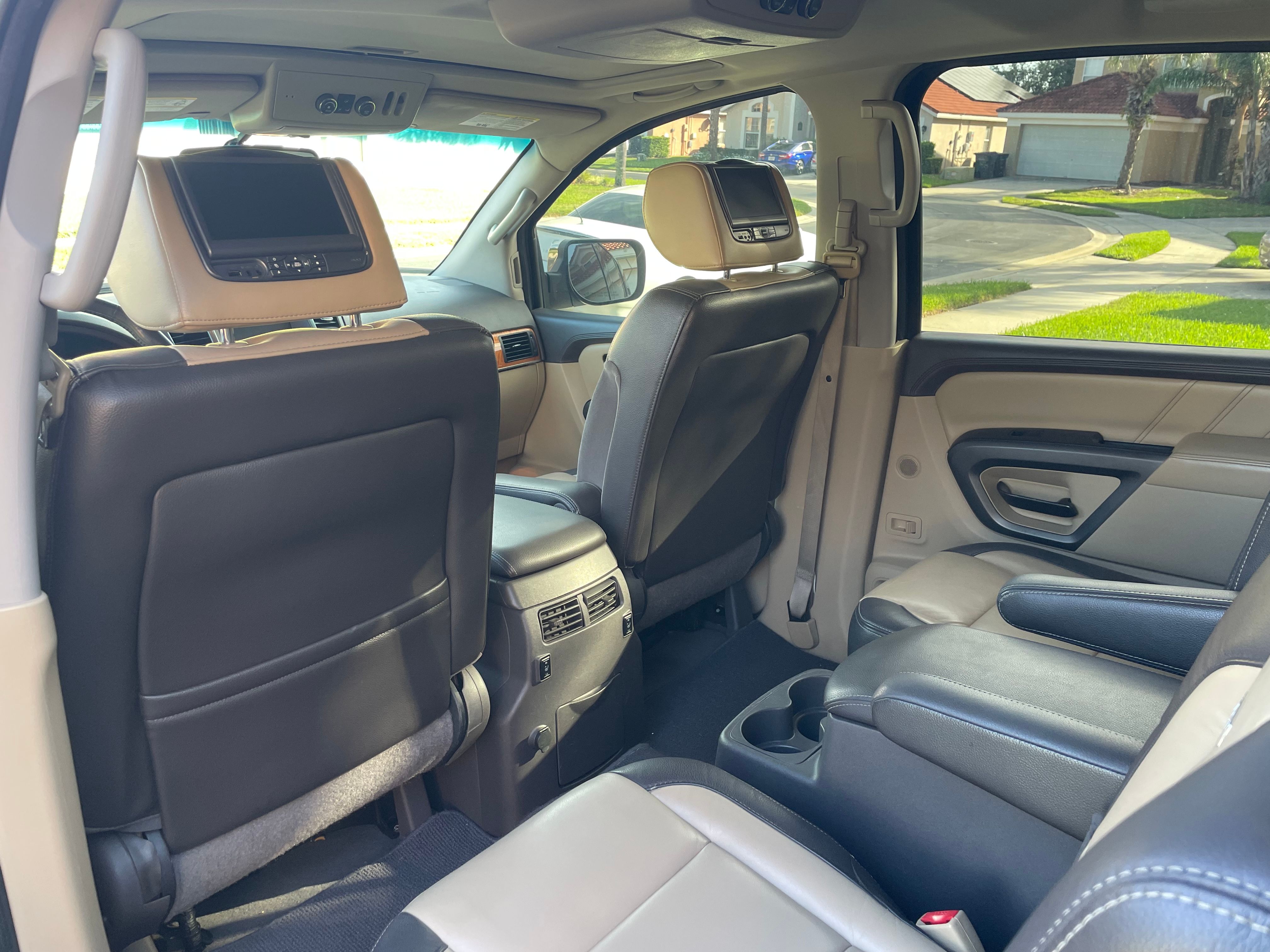 Used 2015 Nissan Armada Platinum AWD/4WD image 4