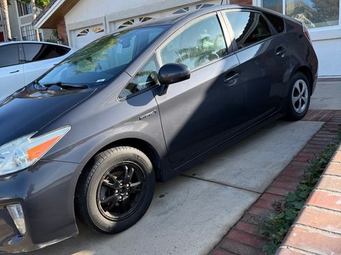 Used 2012 Toyota Prius Four image 2