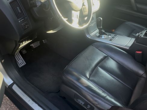 Used 2008 INFINITI FX35 2WD w/ Technology Pkg image 16