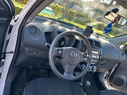 Used 2009 Scion xD image 6