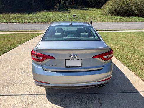 Used 2015 Hyundai Sonata SE FWD image 8