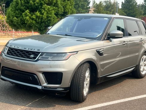 Used 2018 Land Rover Range Rover Sport HSE AWD/4WD image 12