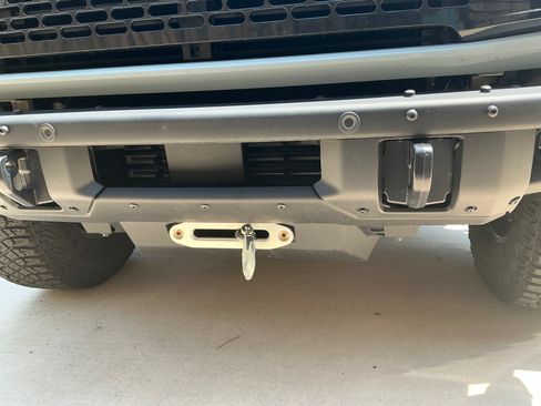 Used 2024 Ford Bronco Wildtrak image 2