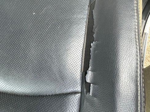 Used 2011 RAM 1500 Sport w/ Sport Premium Group image 9