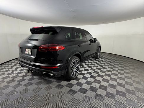 Used 2017 Porsche Cayenne AWD/4WD image 9