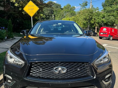 Used 2021 INFINITI Q50 Luxe AWD/4WD image 4