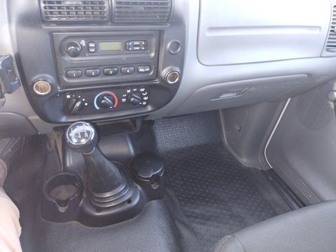 Used 2011 Ford Ranger XL image 10