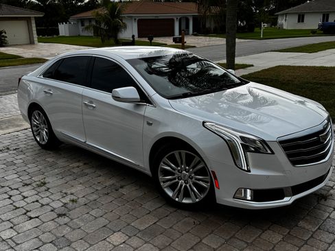 Used 2018 Cadillac XTS Luxury FWD image 5