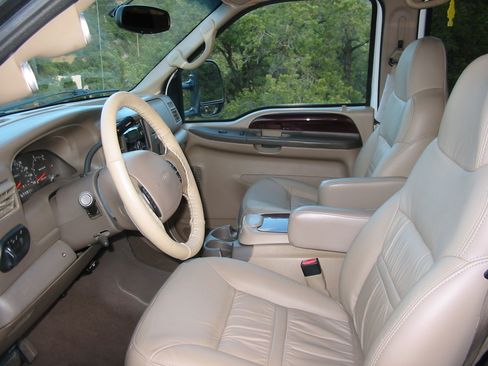 Used 2001 Ford Excursion Limited AWD/4WD image 10