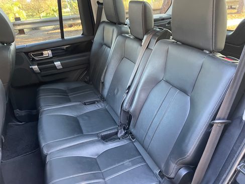 Used 2011 Land Rover LR4 HSE AWD/4WD image 25