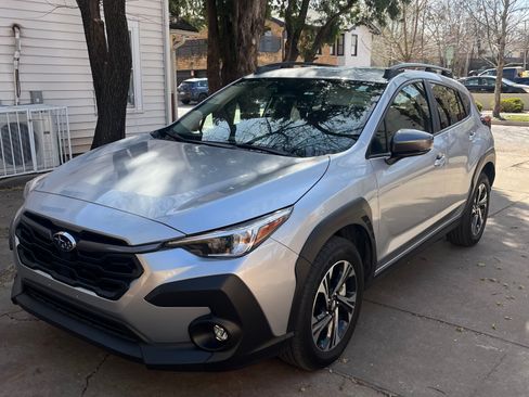 Used 2024 Subaru Crosstrek 2.0i Premium image 1