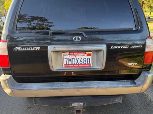 Used 2000 Toyota 4Runner Limited AWD/4WD image 14