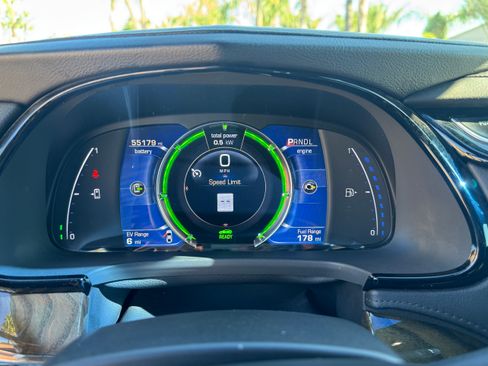 Used 2016 Cadillac ELR image 4