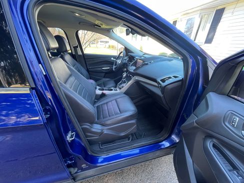 Used 2013 Ford Escape SEL w/ Class II Trailer Tow Pkg image 4