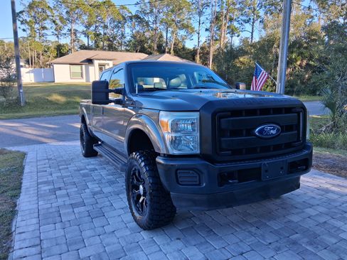 Used 2012 Ford F250 XL image 2