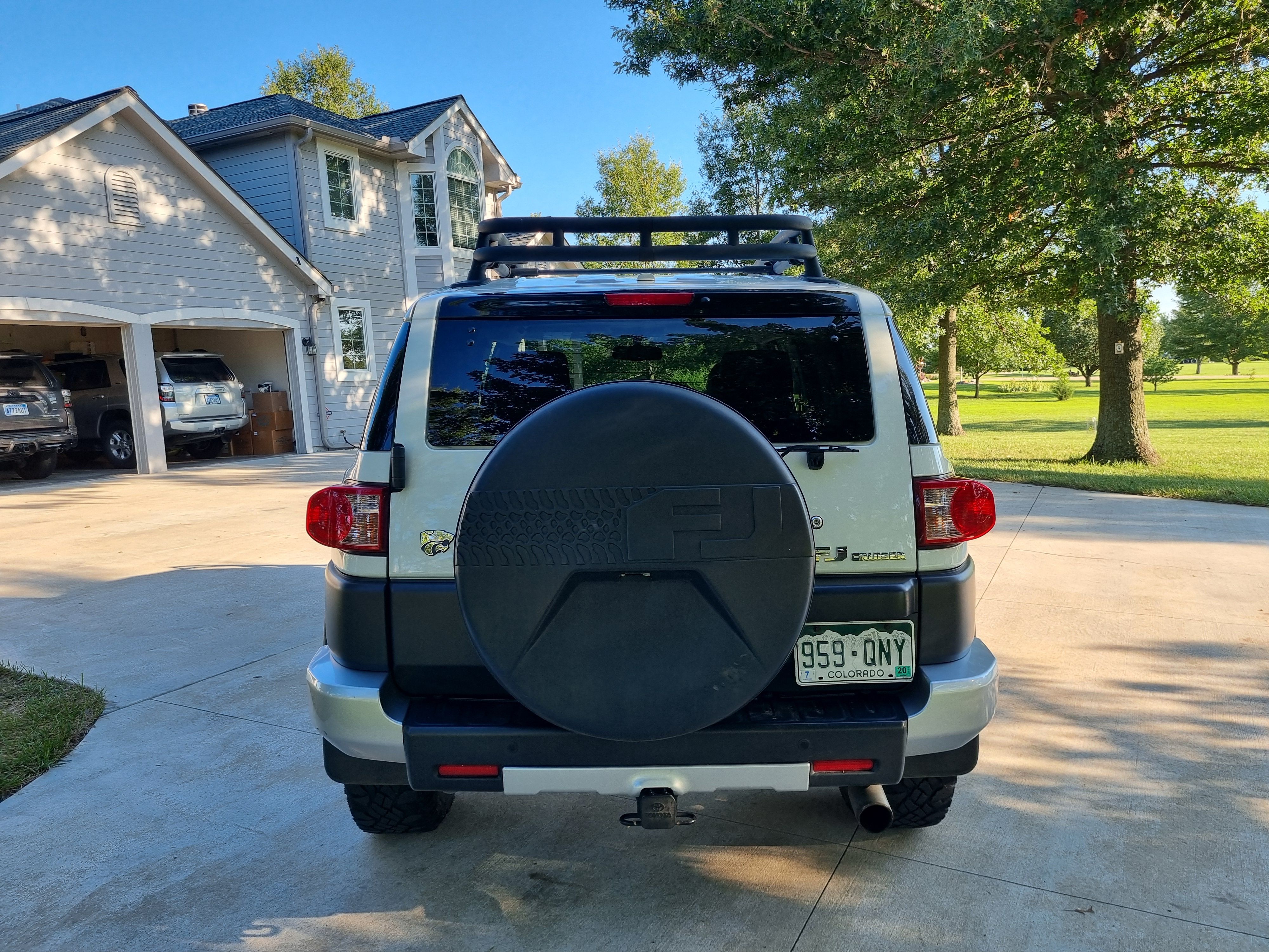 Used 2011 Toyota FJ Cruiser 4WD w/ Upgrade Pkg image 6