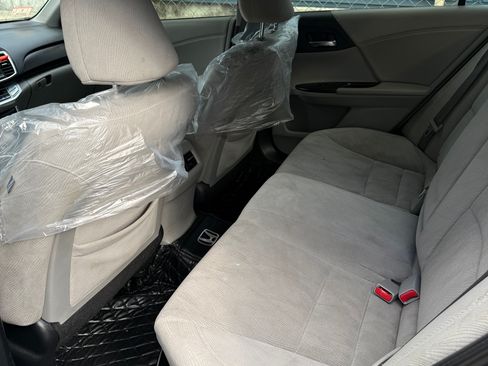 Used 2014 Honda Accord EX image 11