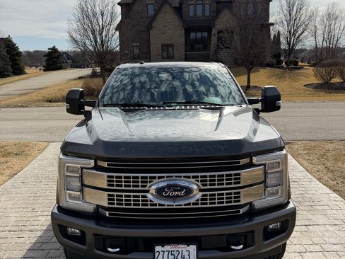 Used 2018 Ford F350 Platinum image 31