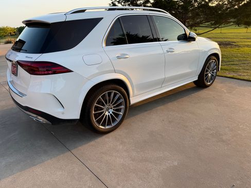 Used 2025 Mercedes-Benz GLE 450 4MATIC image 11