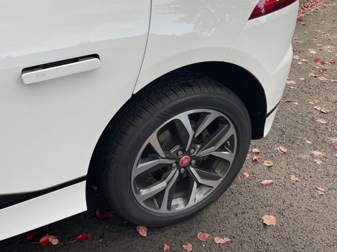 Used 2020 Jaguar I-PACE SE image 10