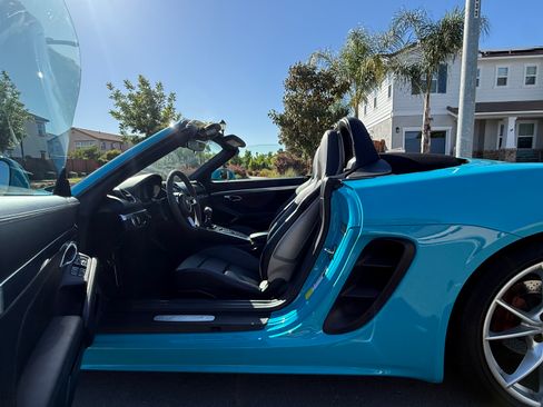 Used 2017 Porsche 718 Boxster S RWD image 11