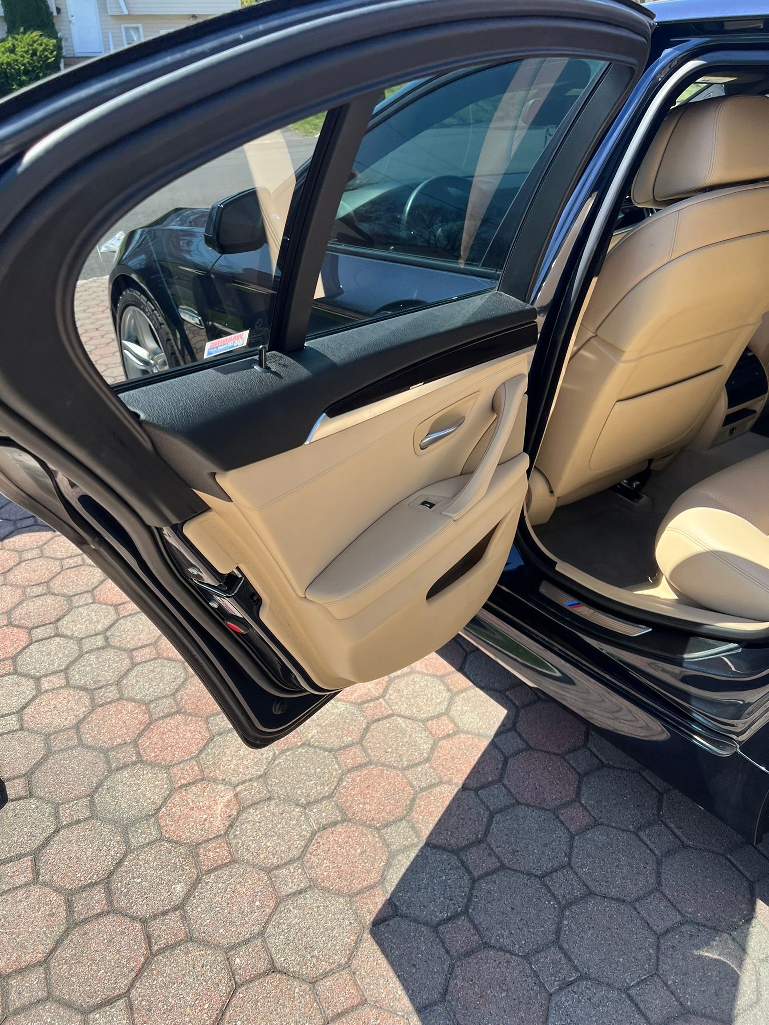 Used 2013 BMW 550i Sedan RWD image 16