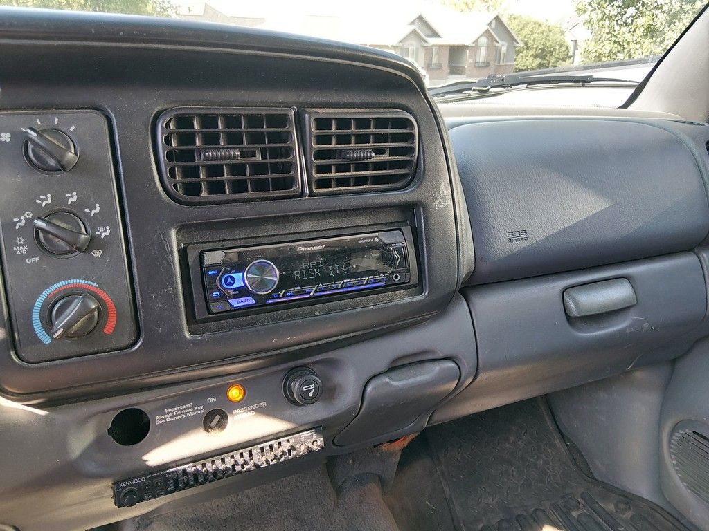 Used 1999 Dodge Dakota Sport RWD image 30