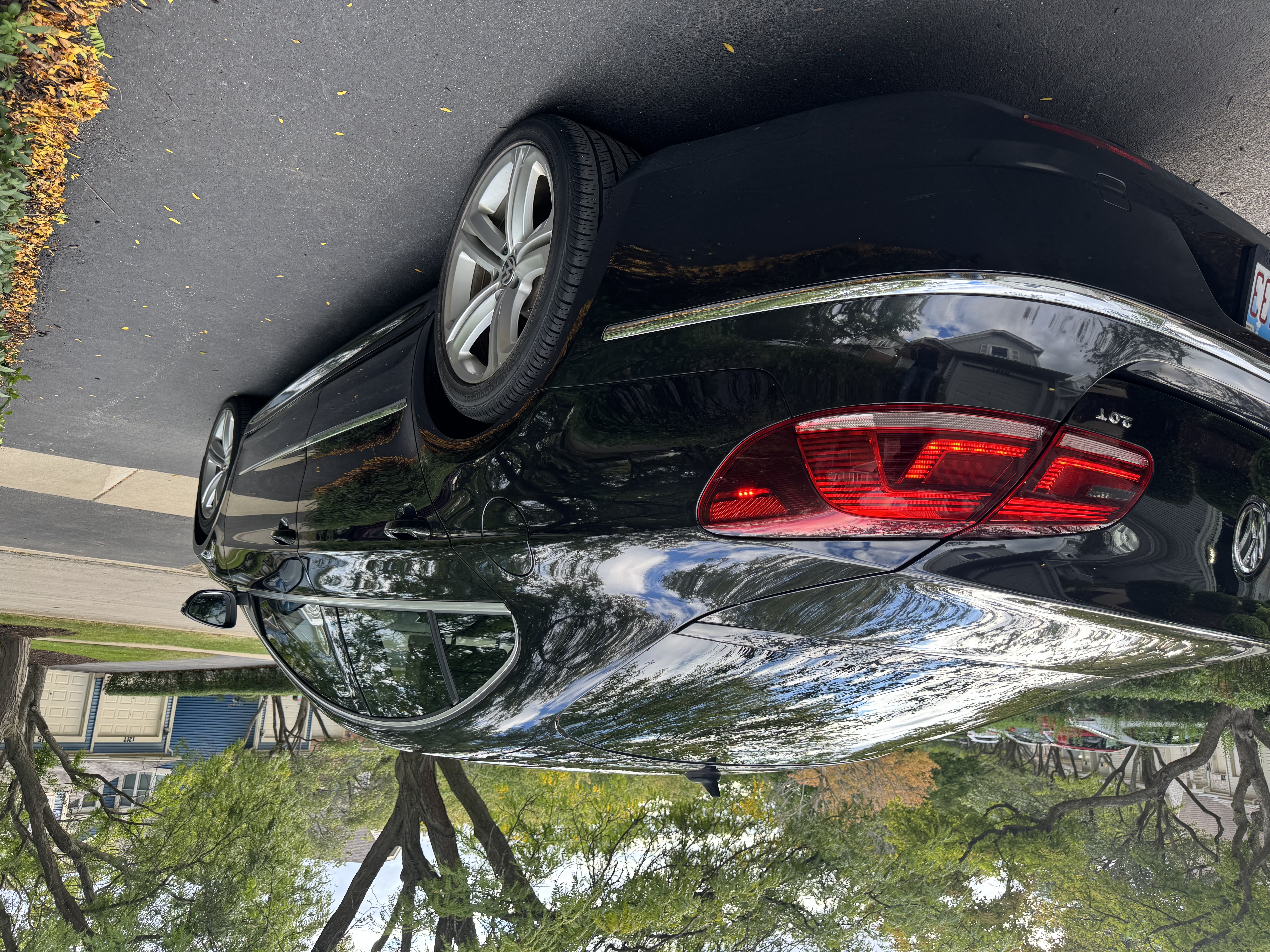 Used 2013 Volkswagen CC R-Line FWD image 6