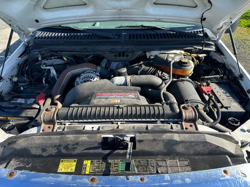 Used 2006 Ford F350 Lariat image 12