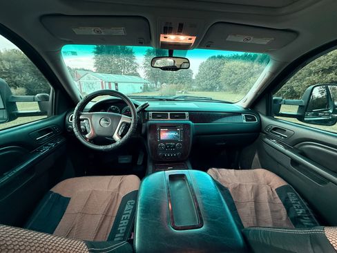 Used 2013 GMC Sierra 2500 Denali AWD/4WD image 6