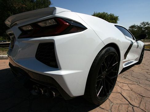 Used 2024 Chevrolet Corvette Stingray Convertible 2D w/ Z51 Performance Package image 4