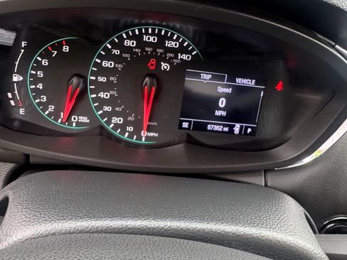 Used 2020 Chevrolet Trax LT w/ LT Convenience Package image 11