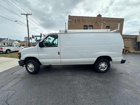 Used 2014 Ford E-250 and Econoline 250 RWD image 1