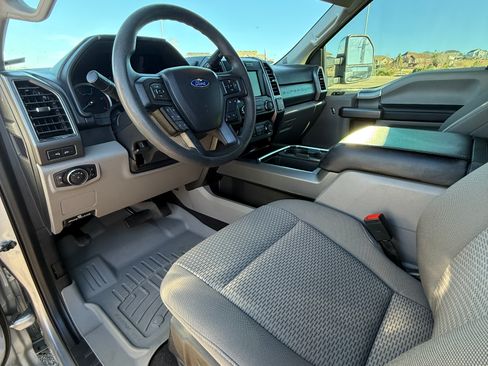 Used 2021 Ford F250 XLT w/ XLT Premium Package image 16