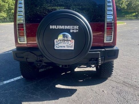 Used 2003 HUMMER H2 w/ Preferred Equipment Group image 12