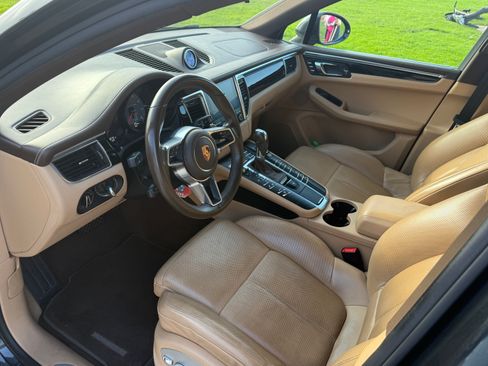 Used 2018 Porsche Macan S image 6