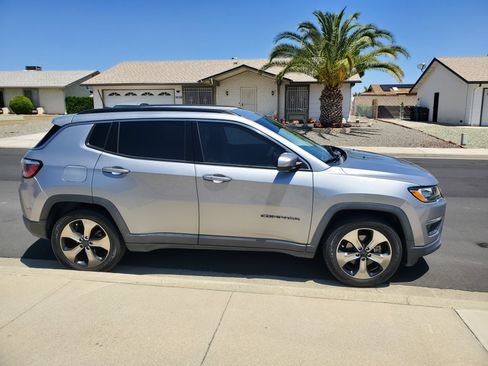 Used 2018 Jeep Compass Latitude w/ Popular Equipment Group image 2
