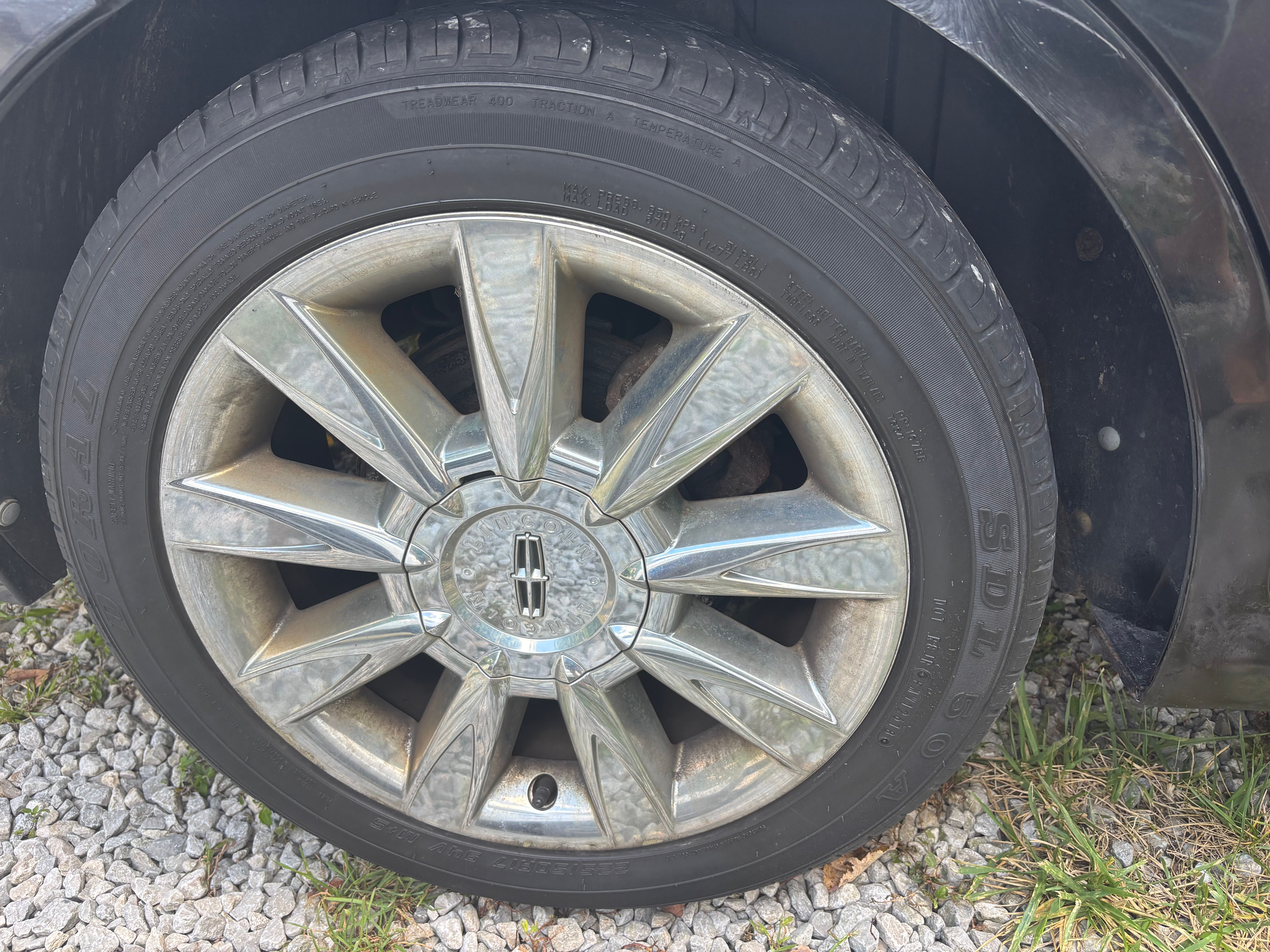Used 2010 Lincoln MKZ FWD image 13