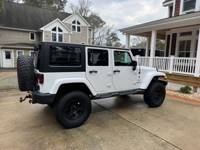 Used 2017 Jeep Wrangler Unlimited Sahara w/ Connectivity Group