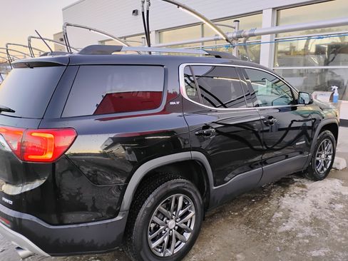 Used 2017 GMC Acadia SLT image 4