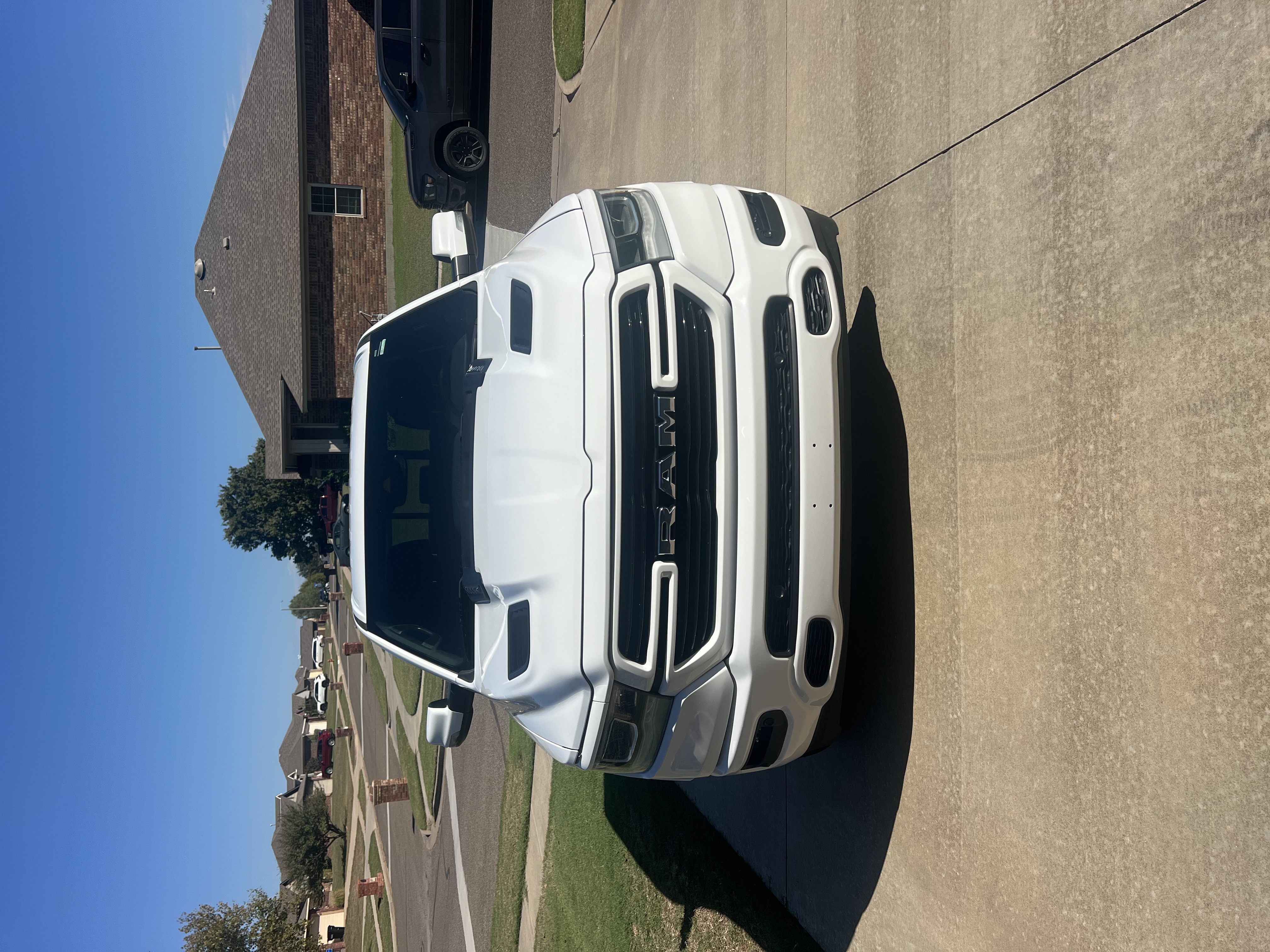 Used 2021 RAM 1500 Laramie w/ Sport Appearance Package AWD/4WD image 5