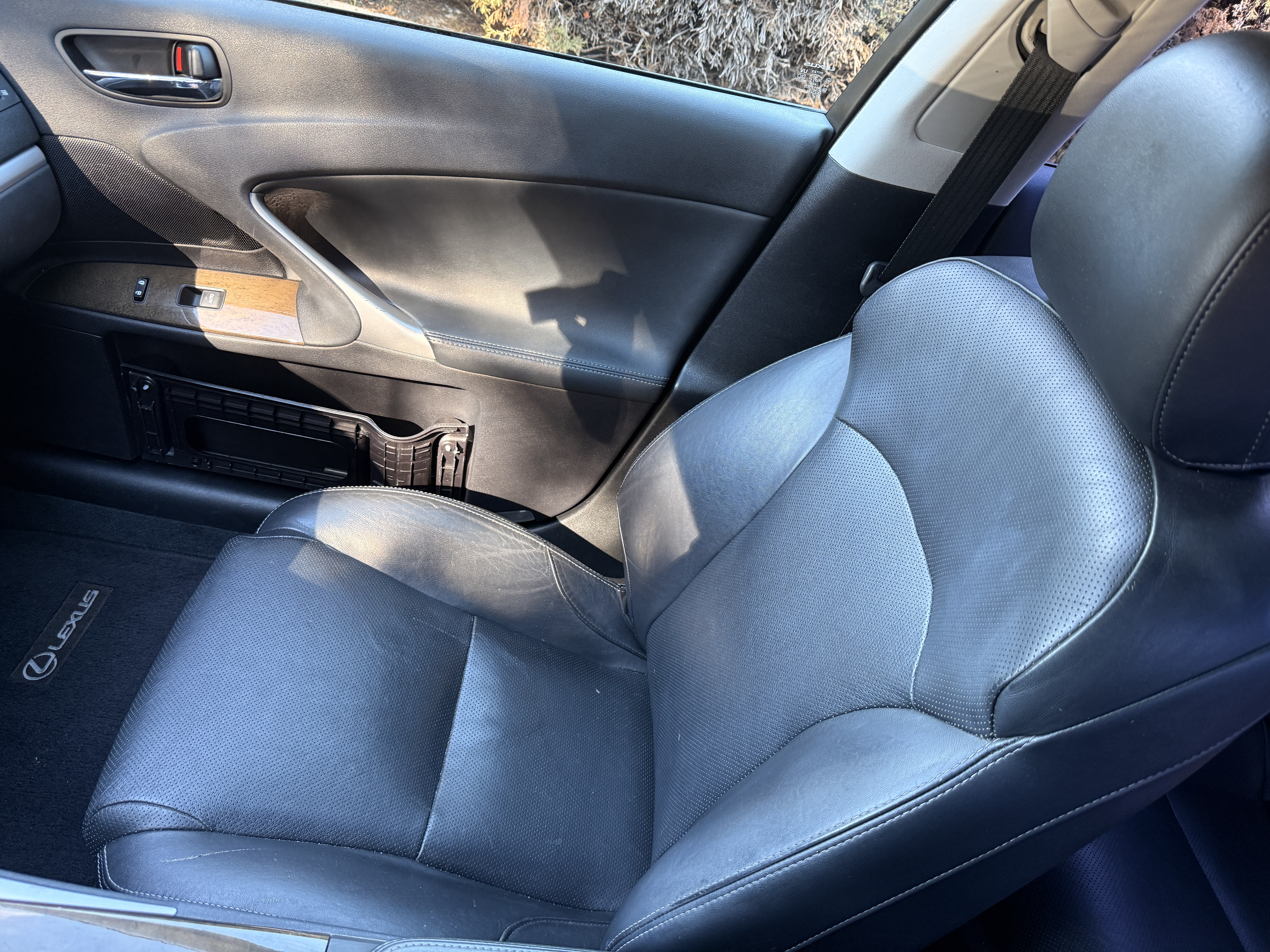 Used 2012 Lexus IS 250 w/ Premium Pkg Value Edition RWD image 27