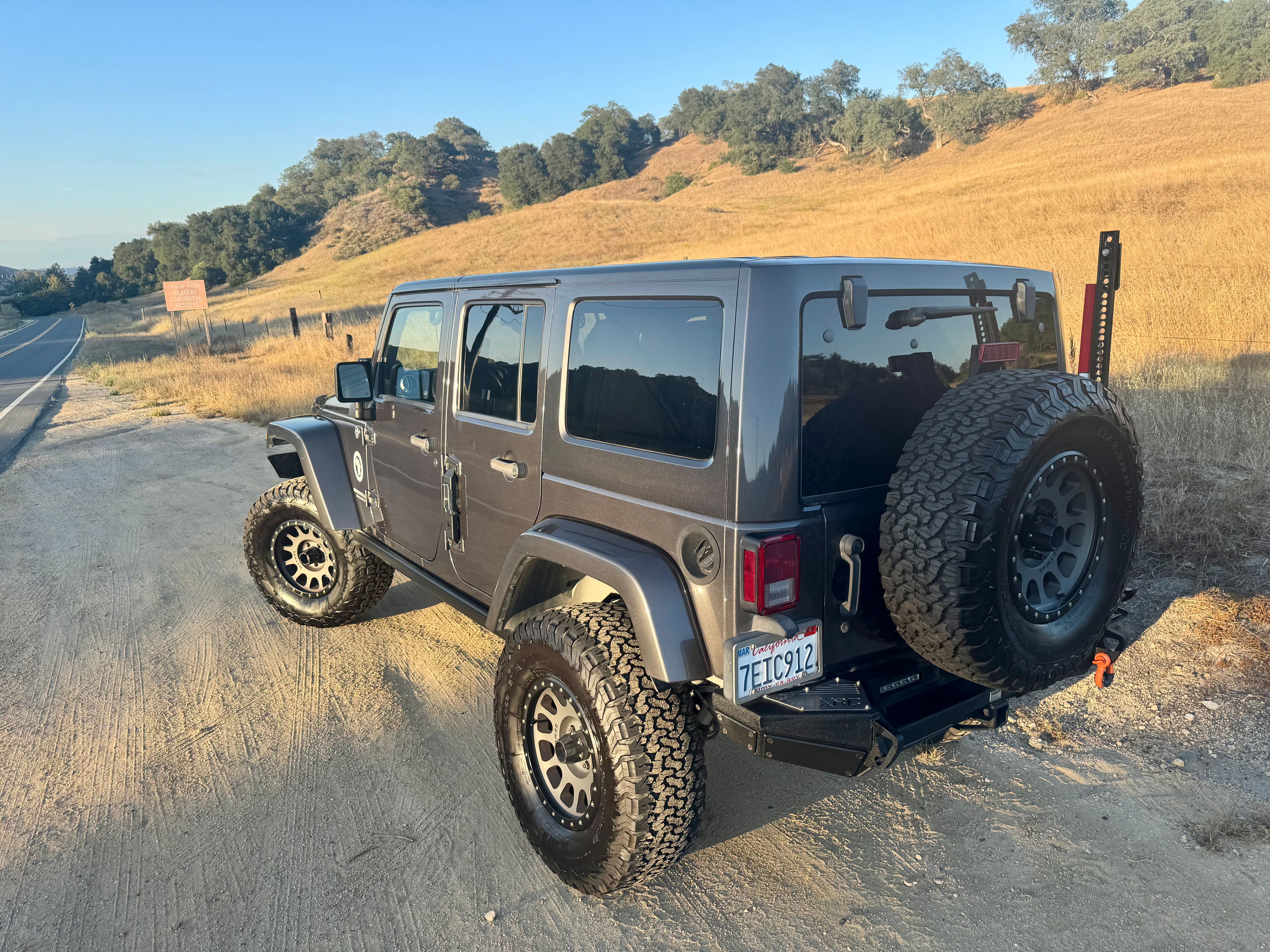Used 2014 Jeep Wrangler Unlimited Rubicon w/ Connectivity Group AWD/4WD image 4