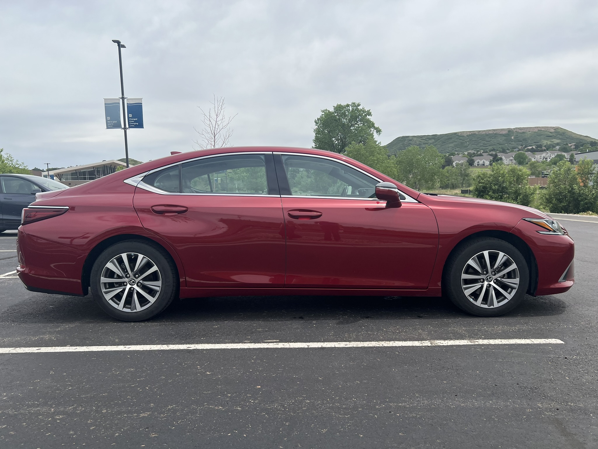 Used 2021 Lexus ES 350 w/ Accessory Package 2 FWD image 4