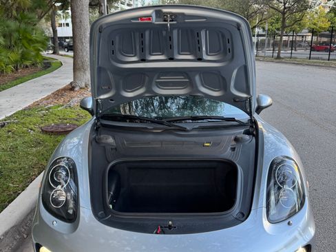 Used 2015 Porsche Cayman image 9