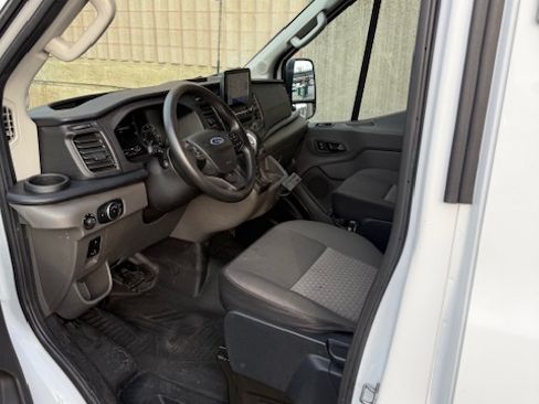 Used 2021 Ford Transit 250 Medium Roof w/ Exterior Upgrade Package image 5