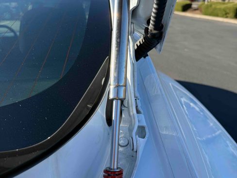 Used 2018 Tesla Model 3 Long Range image 19