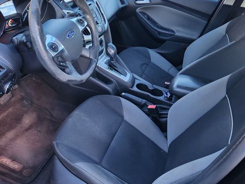 Used 2013 Ford Focus SE image 6